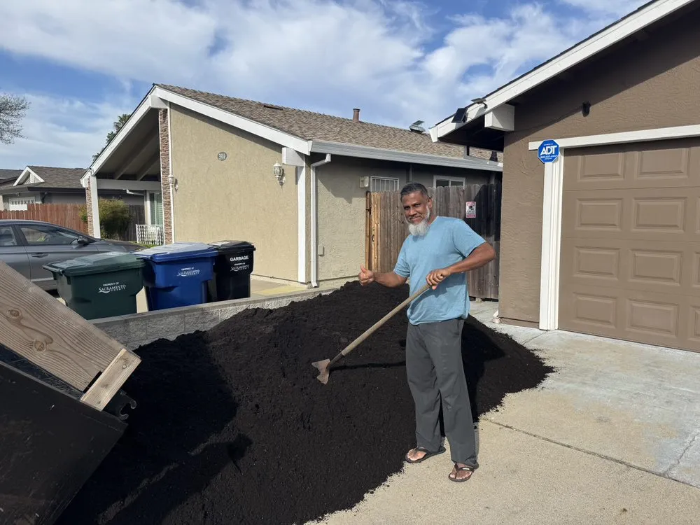 Affordable outdoor landscaping for beautiful yards across Rancho Cordova, CA - Dump Truck 916