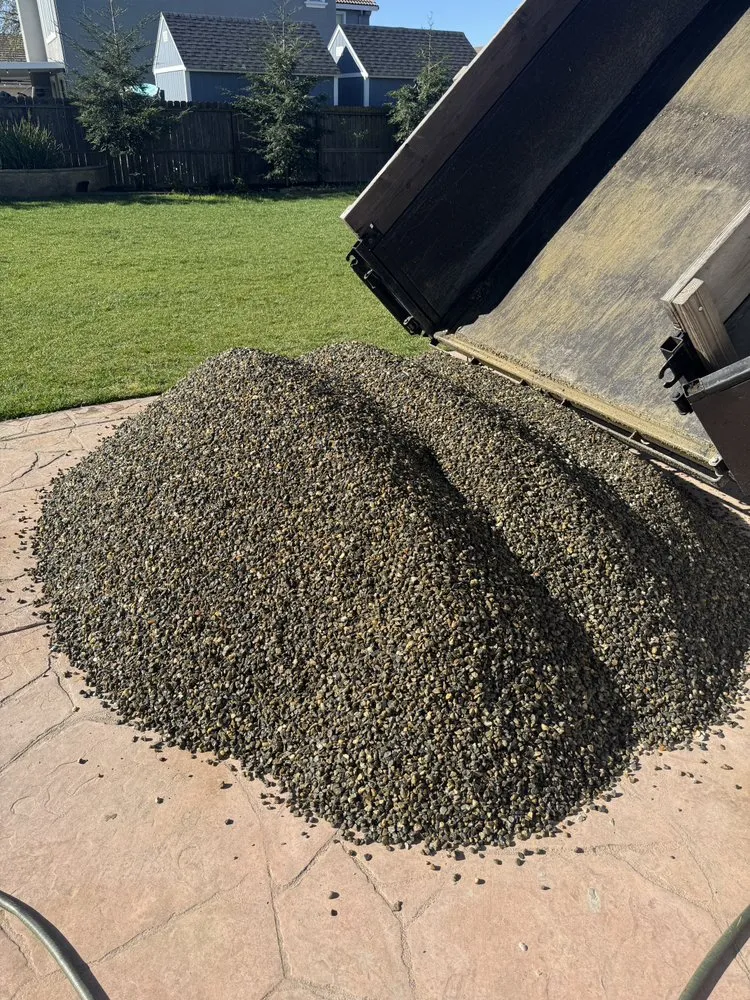 Affordable yard cleanup service for year-round maintenance across Rancho Cordova, CA - Dump Truck 916