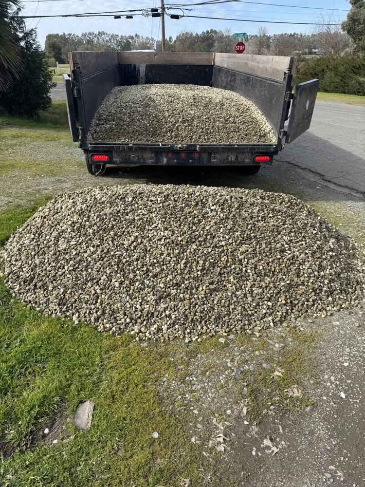 Custom garden landscaping in Rancho Cordova, CA by Dump Truck 916