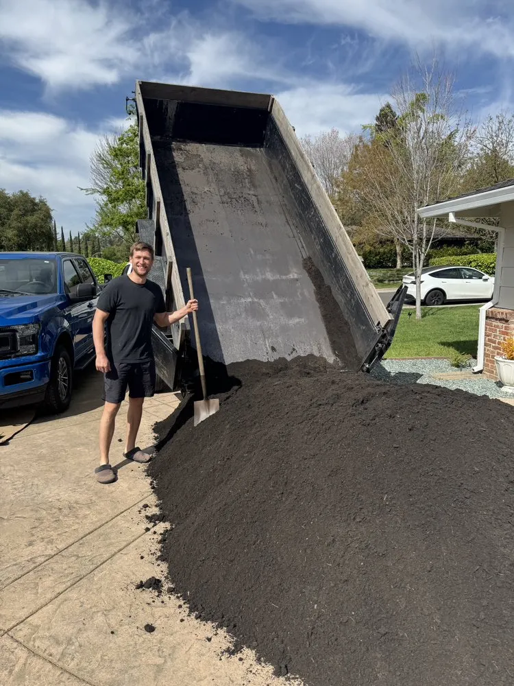 Local lawn care service for residential properties in Rancho Cordova, CA by Dump Truck 916