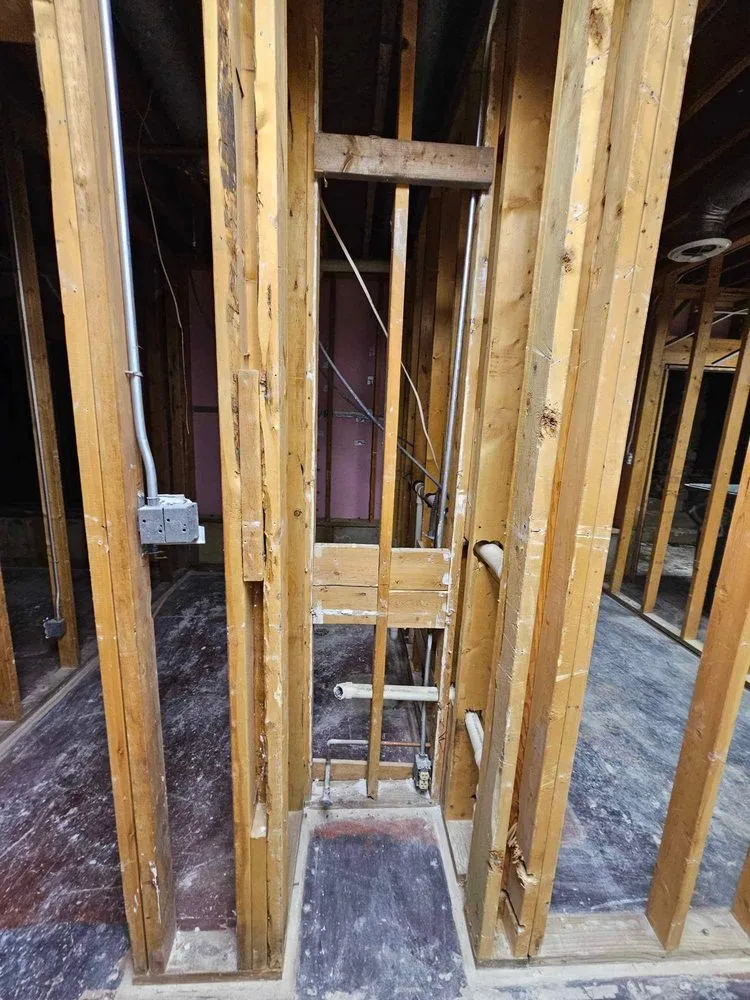 Trusted residential landscaping experts serving Sellersburg, IN - Dumpster Shark