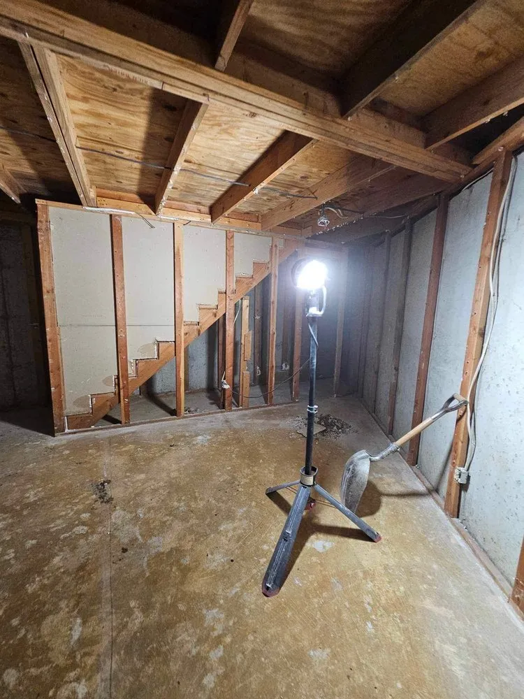 Trusted residential landscaping in Sellersburg, IN - Dumpster Shark