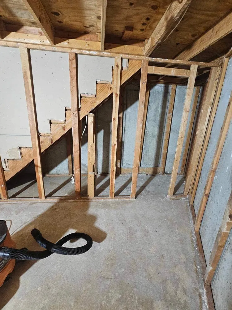 Top-rated residential landscaping for year-round maintenance across Sellersburg, IN - Dumpster Shark