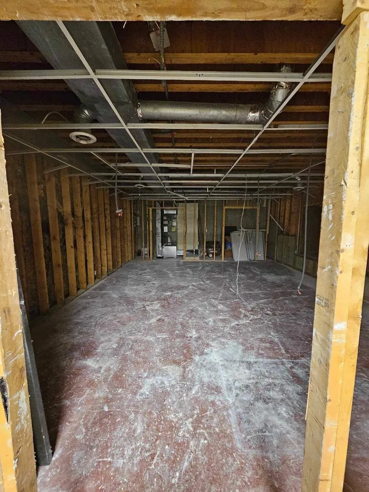 Expert residential landscaping in Sellersburg, IN by Dumpster Shark