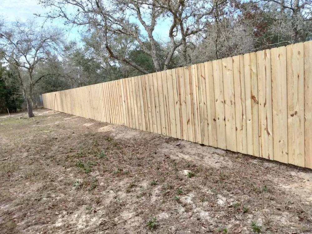 Custom lawn mowing service in Tampa, FL by Dun Rite Fencing