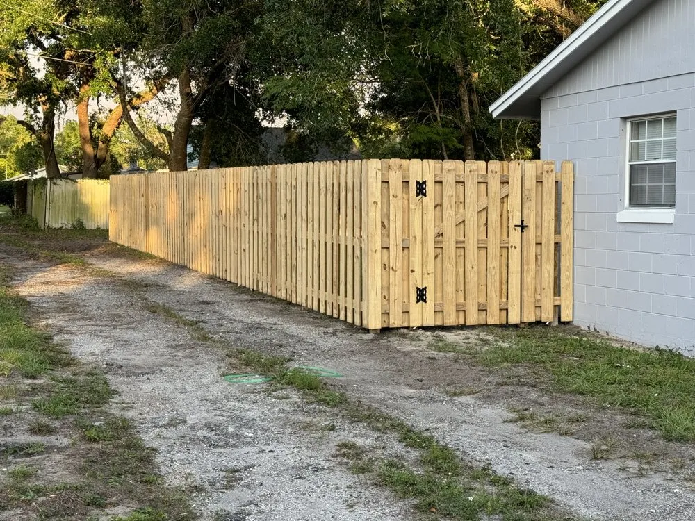 Custom yard cleanup service experts serving Tampa, FL - Dun Rite Fencing