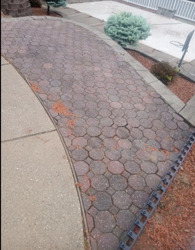 Expert lawn care service in Hodgenville, KY - Dun Rite Property Enhancements