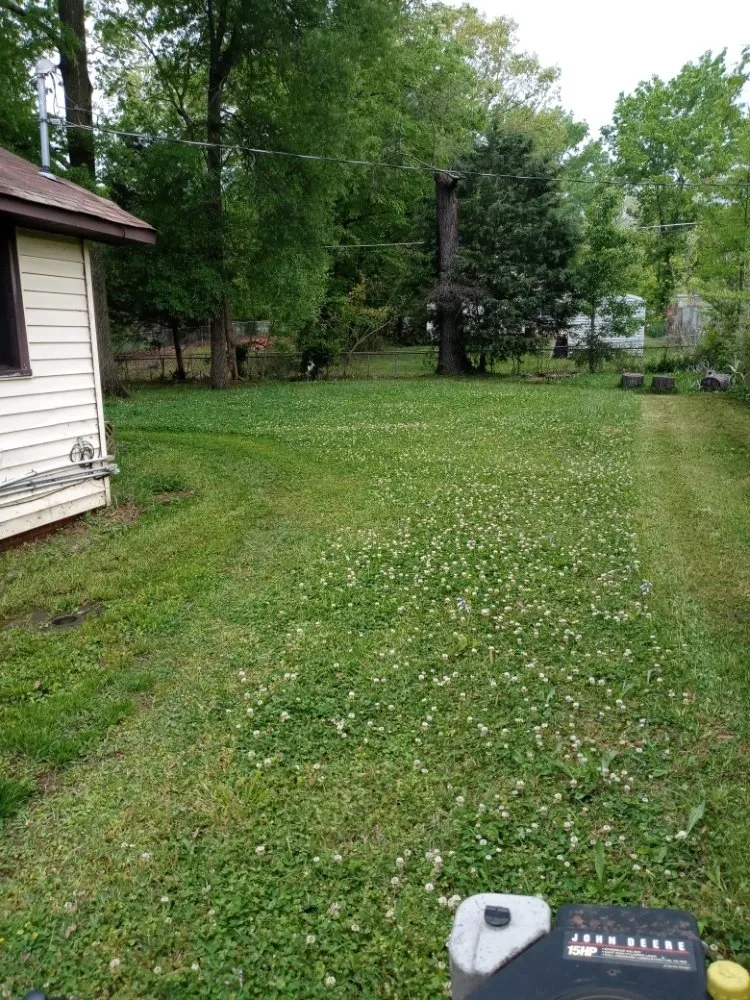 Custom lawn mowing service experts serving Gadsden, AL - Duncan Landscaping