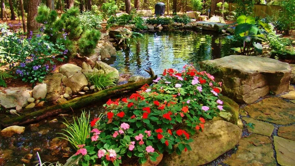 Affordable garden landscaping in Jonesboro, GA by Duncan's Landscaping