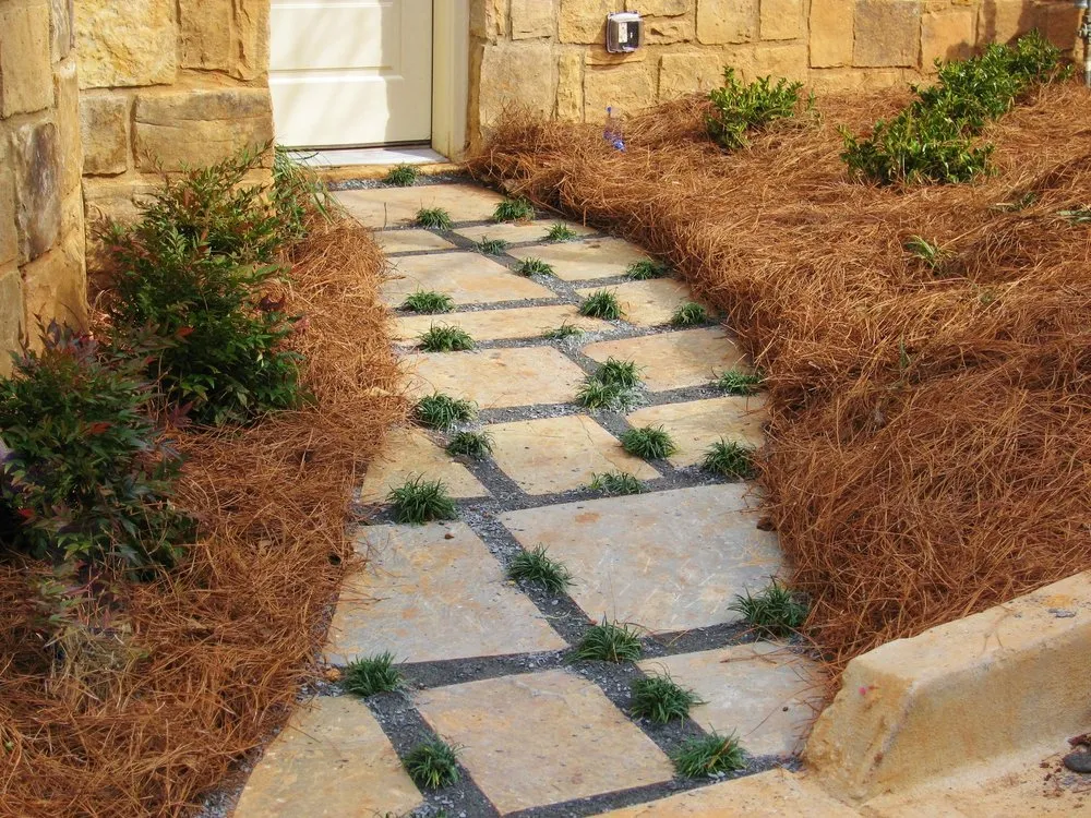 Professional yard cleanup service experts serving Jonesboro, GA - Duncan's Landscaping