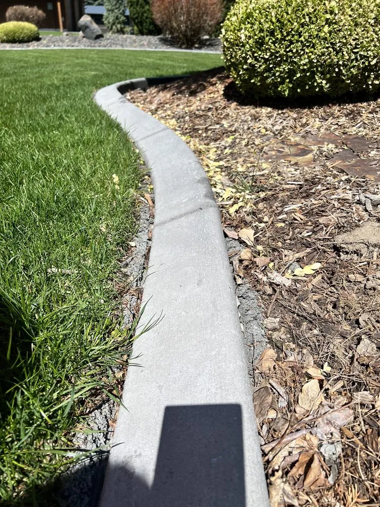 Affordable garden landscaping in Spokane, WA by Dundee Concrete and Landscaping