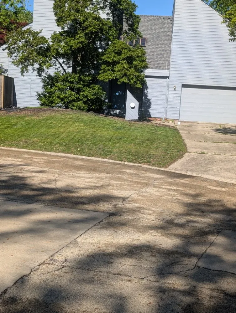 Custom outdoor landscaping for beautiful yards in Tolono, IL by Dundore's Lawncare