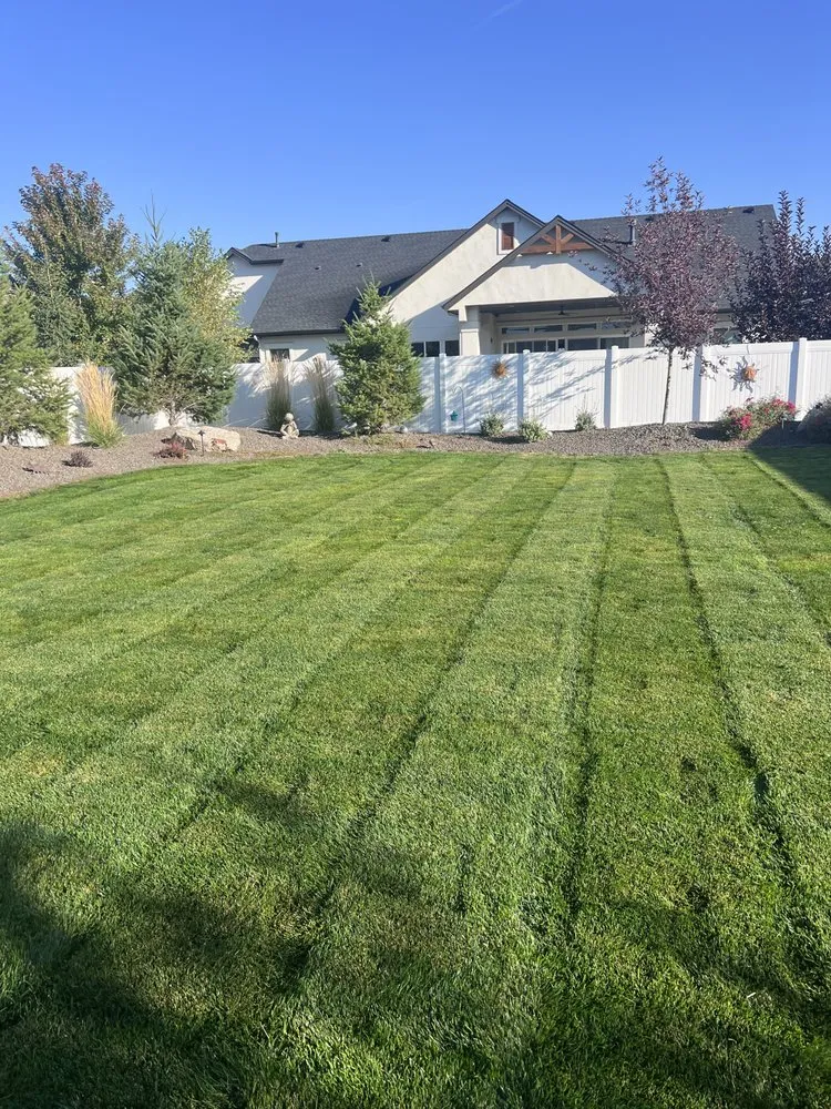 Custom landscape installation experts serving Eagle, ID - Dunn landscaping