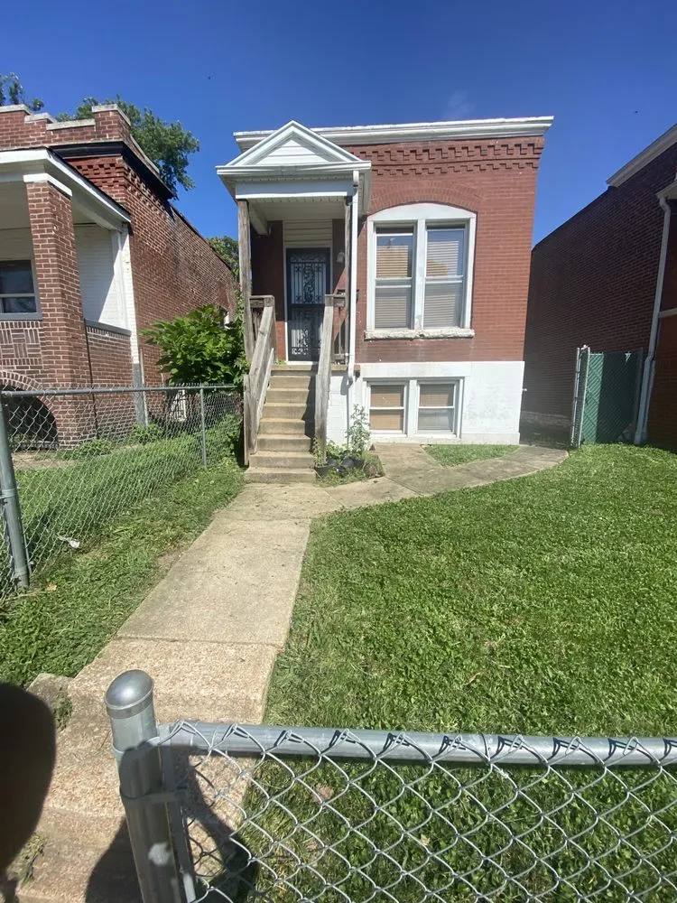 Affordable landscape installation in University City, MO by Dunn-Wright Lawn Care