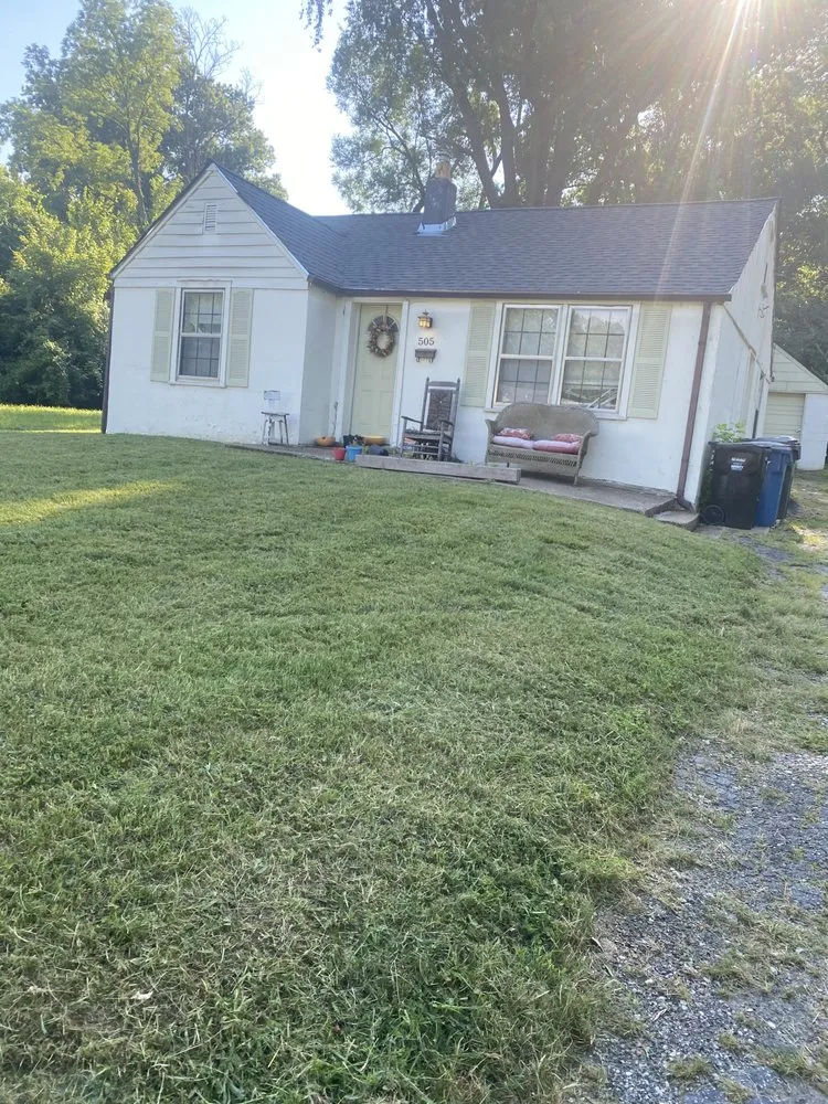 Expert lawn mowing service near you across University City, MO - Dunn-Wright Lawn Care