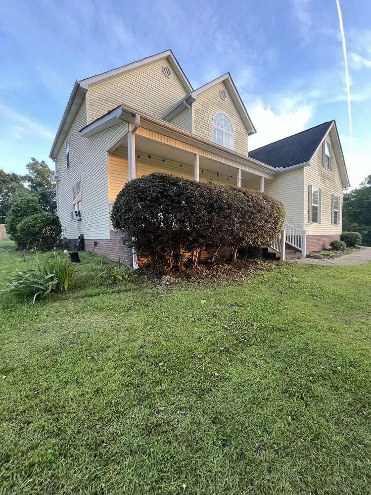 Reliable yard maintenance experts serving Spartanburg, SC - Dunnaway's Lawn Care