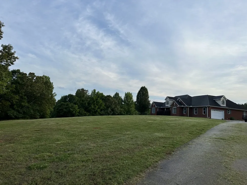 Affordable yard cleanup service in Spartanburg, SC - Dunnaway's Lawn Care