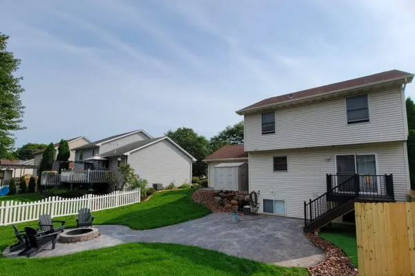 Professional residential landscaping experts serving Madison, WI - Dunner's Outdoor Services