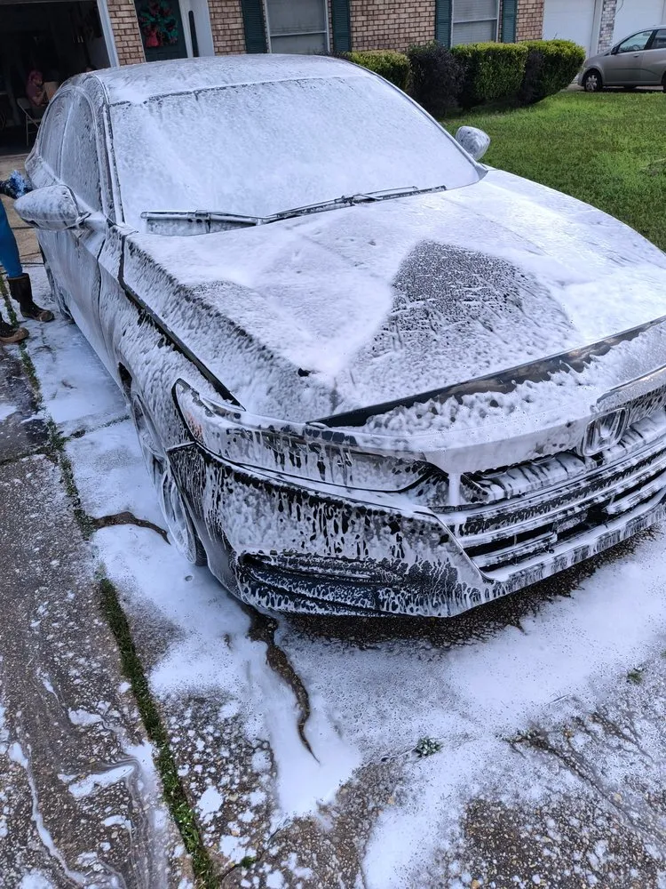 Local yard maintenance near you across Gretna, LA - DunnRight Lawncare Service & Car Washing