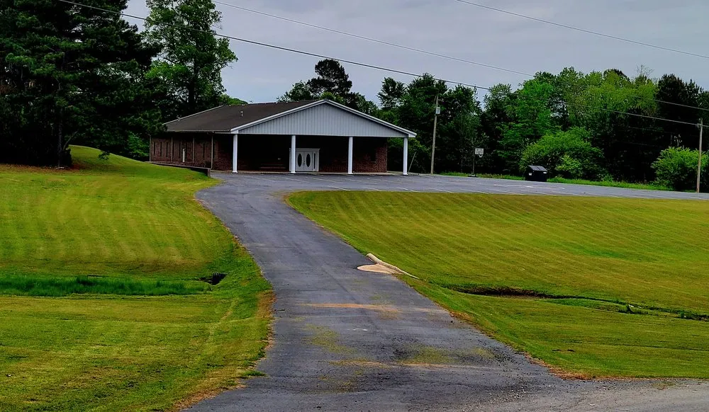 Affordable garden landscaping experts serving Amity, AR - Dunn's Lawn Care