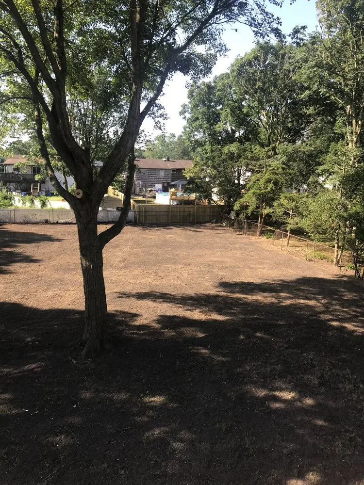 Local yard maintenance in Bay Shore, NY - Dunrite Landscape