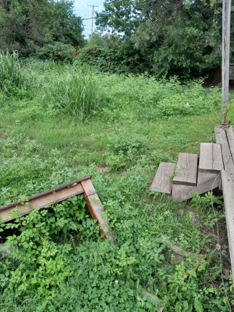 Expert landscape design in Lawton, OK by Dunson's Cleaning & Maintenance