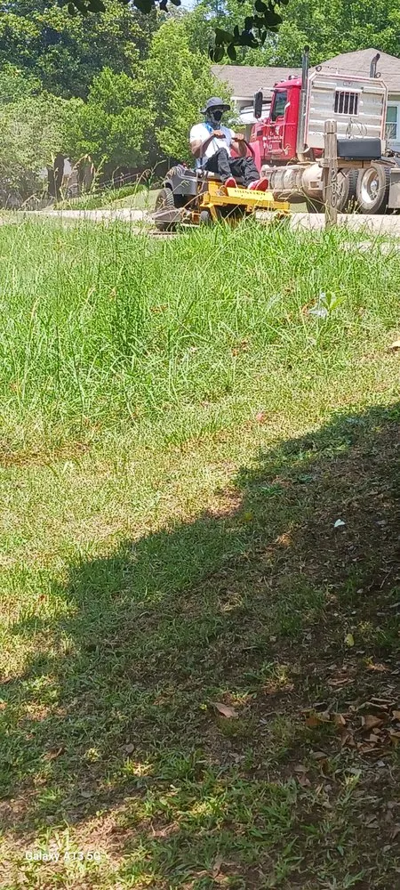 Local garden landscaping in Lanett, AL by Dunson's Residential and Commercial Kleanin