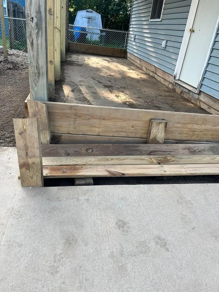 Reliable lawn care service in Lansing, MI by Duo Concrete