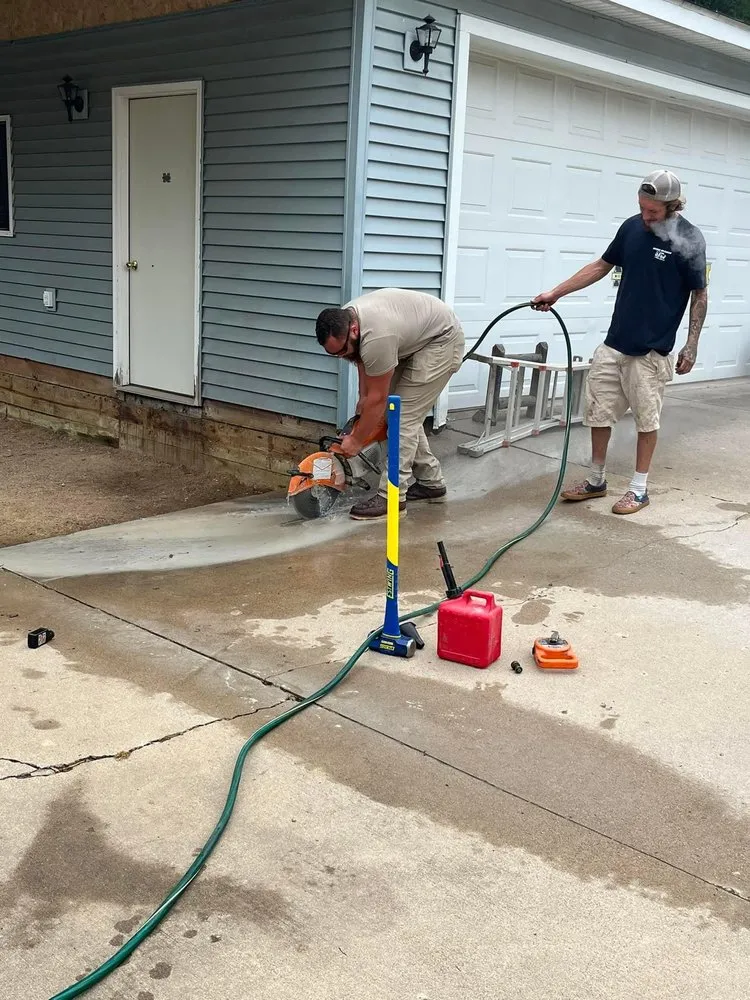 Professional residential landscaping experts serving Lansing, MI - Duo Concrete