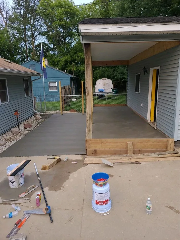 Expert landscape installation experts serving Lansing, MI - Duo Concrete