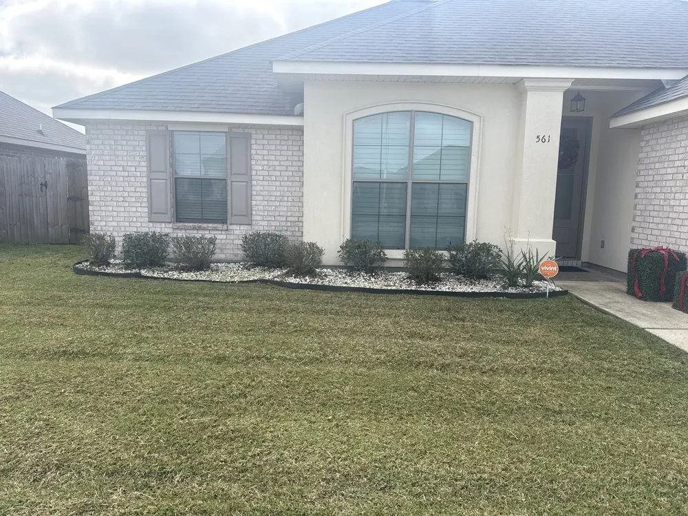 Top-rated residential landscaping in Laplace, LA - Dupre’ Lawn & Gardening Services