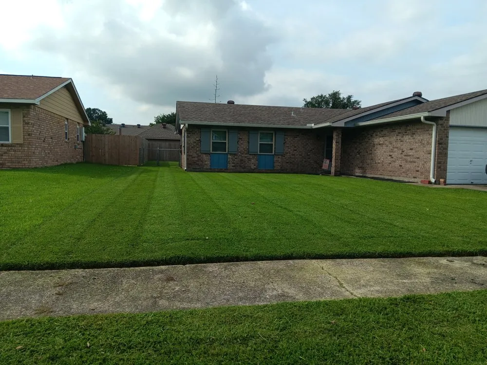 Affordable landscape installation in Laplace, LA - Dupre’ Lawn & Gardening Services