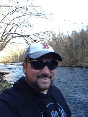 Dupres Lawn & Landscaping Logo