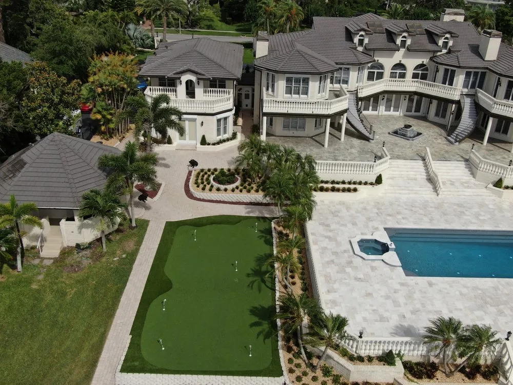 Reliable garden landscaping in Sarasota, FL by Durable Lawn