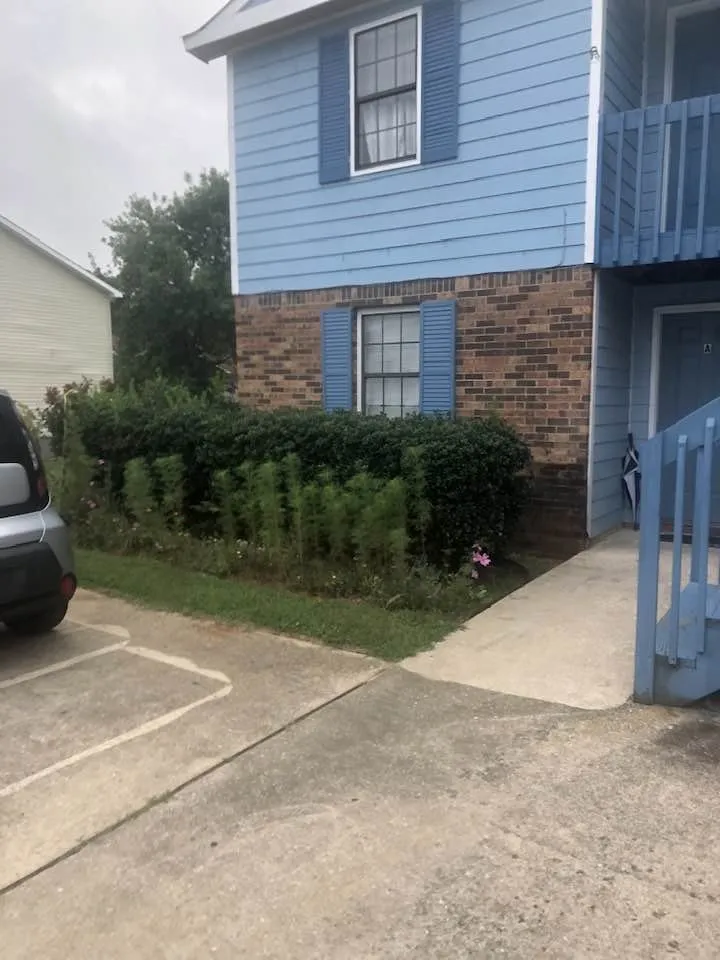 Local yard maintenance for residential properties across Huntsville, AL - Duran Brothers Landscaping