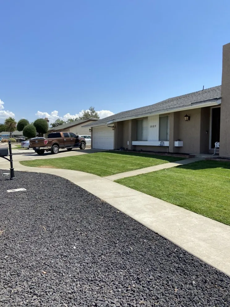 Trusted lawn mowing service in Rialto, CA by Duran Jr Landscape & Lawn