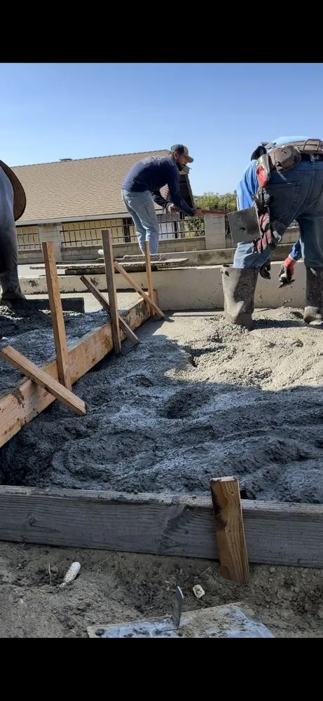 Local lawn care service in San Diego, CA by Duran Landscape & Design