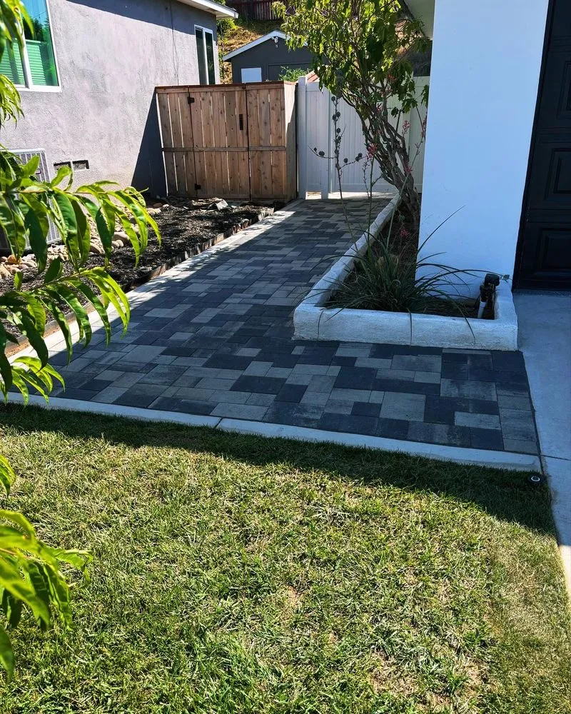 Custom garden landscaping for year-round maintenance in San Diego, CA by Duran Landscape & Design
