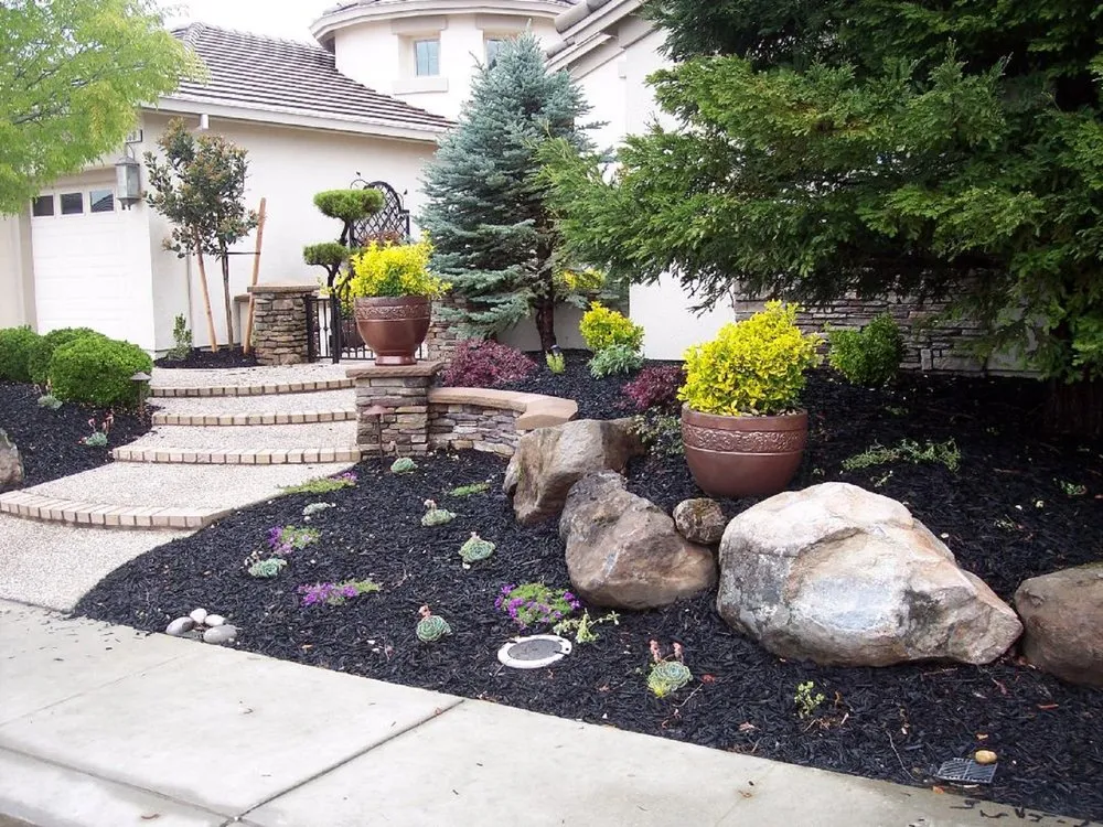 Local residential landscaping for beautiful yards in Loomis, CA by Duran Landscaping
