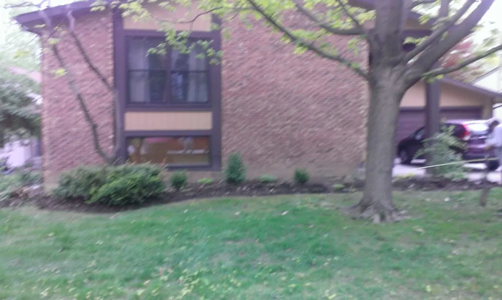 Local yard maintenance in Woodridge, IL by Durane's Landscaping