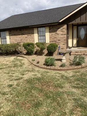 Duran’s Landscaping Logo