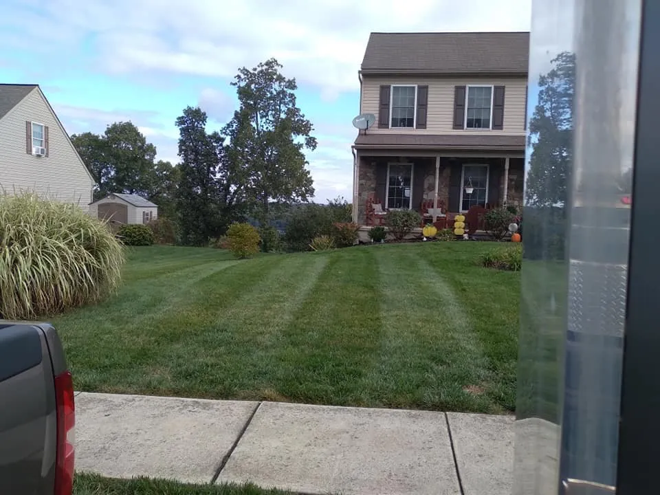 Local garden landscaping experts serving Carlisle, PA - Durfs Services