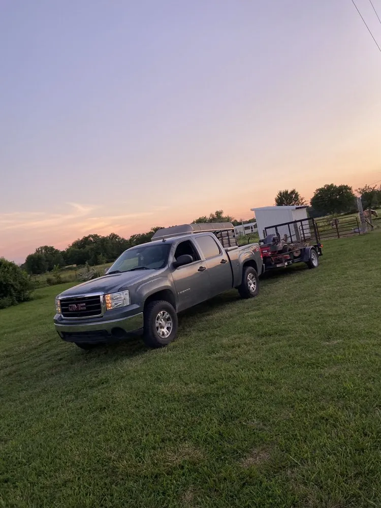 Top-rated outdoor landscaping with custom design in Salina, OK by Durnal’s Lawn Care & Scrap Solutions