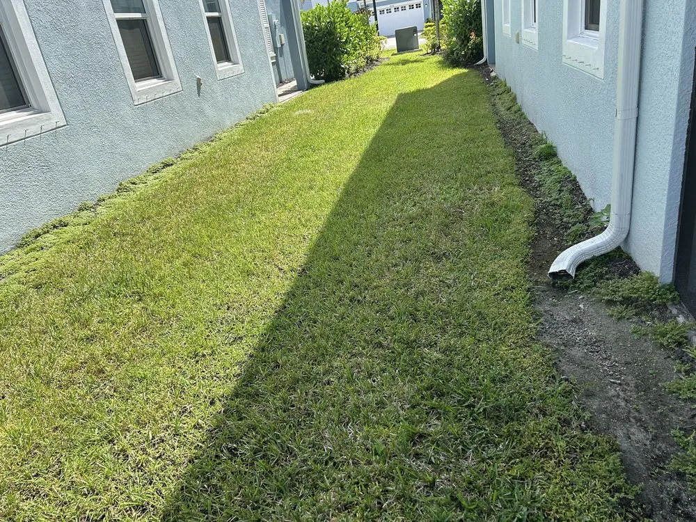 Local garden landscaping with custom design across Palmetto, FL - Dusk 2 Dawn