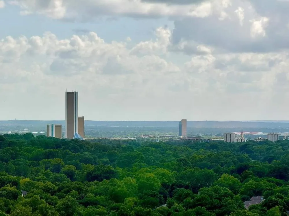 Top-rated garden landscaping in Tulsa, OK by Dust and Dirt Lawn Service