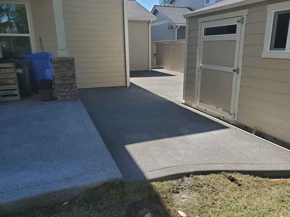 Custom lawn care service in Lacey, WA by Dustin Concrete