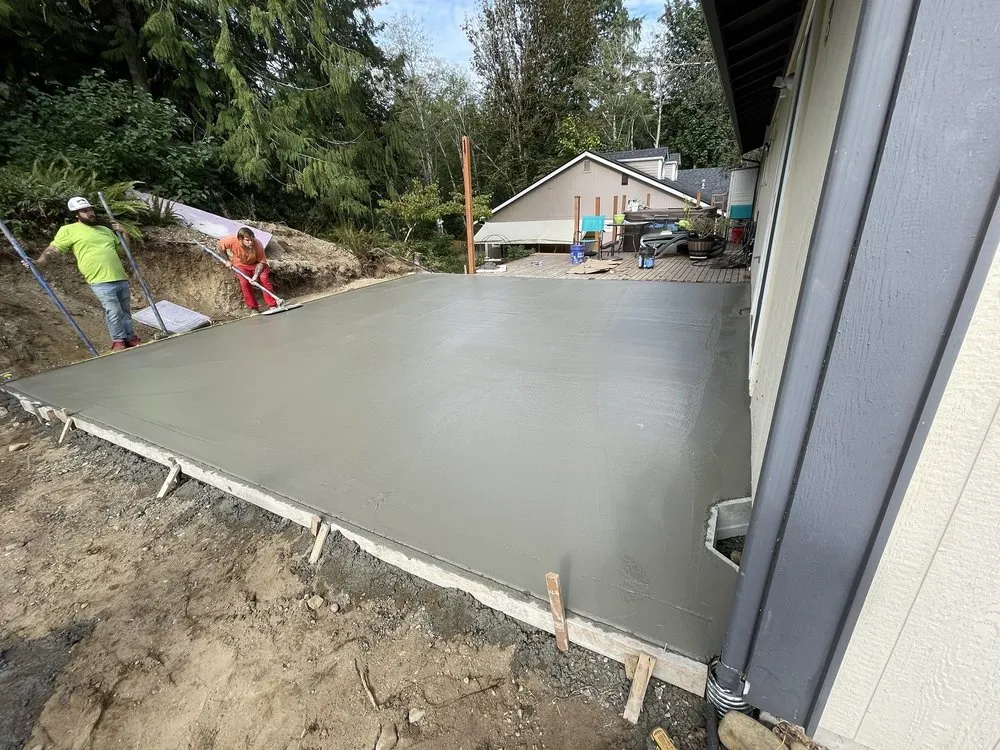 Custom residential landscaping experts serving Lacey, WA - Dustin Concrete