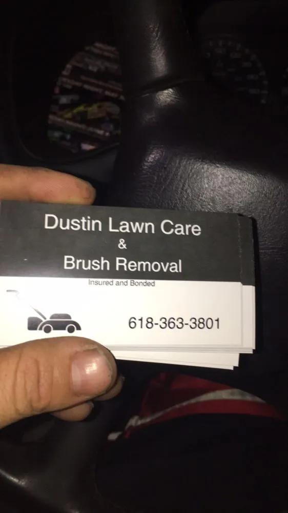 Reliable garden landscaping in Decatur, IL by Dustin Lawncare N Brush Removal