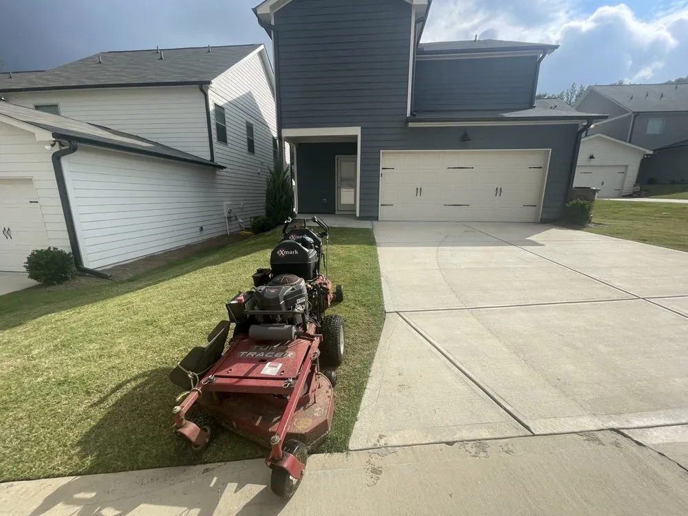 Reliable yard maintenance for year-round maintenance in Norcross, GA by Dustins Landscaping