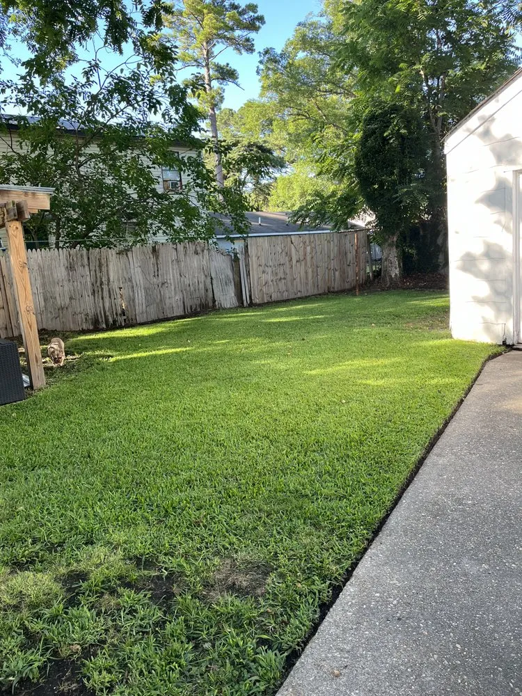 Trusted landscape installation for residential properties across Norfolk, VA - Dustin’s Lawncare